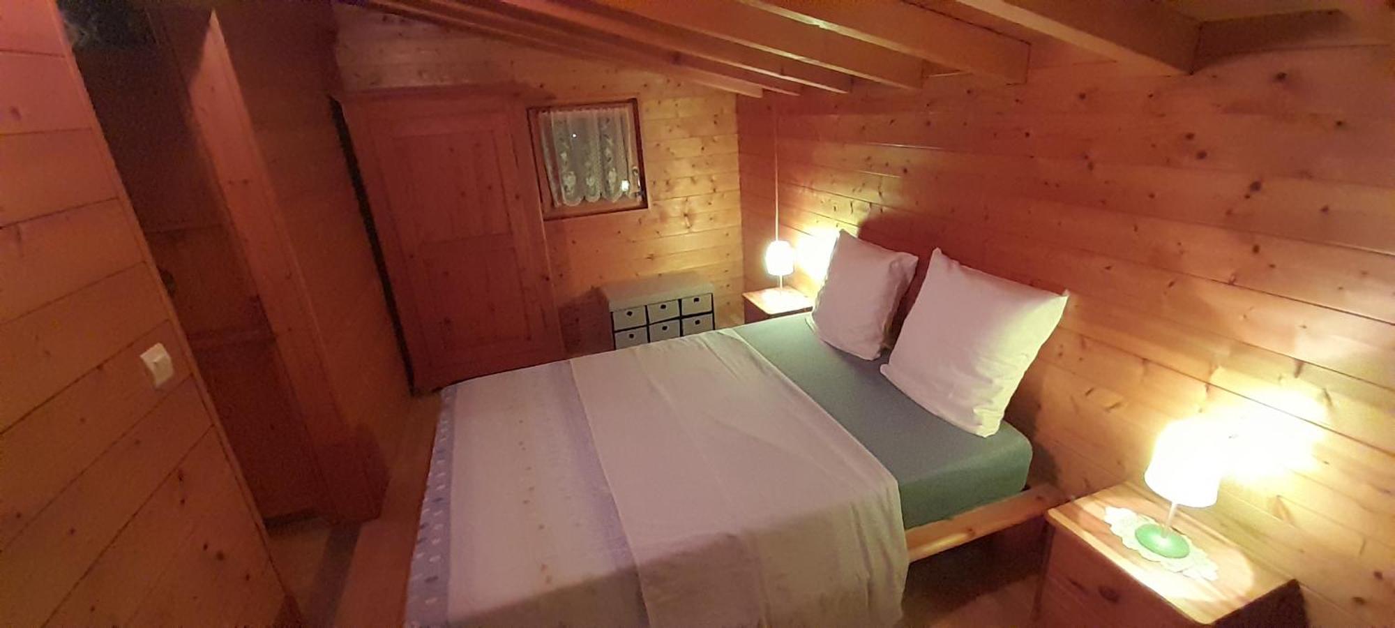 Location Type Gite, Chambre D'Hote, Meuble De Tourisme Dans Joli Petit Chalet Typique Et Ou Jolie Roulotte Type Boheme Waldighoffen Exterior photo